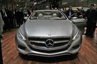 Salon : Mercedes F800 Style