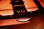 Le nouveau bloc V12 biturbo d'Aston Martin (2024)