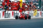 Ferrari F300 1998 ex-Michael Schumacher - Crédit photo : duPont Registry