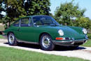 Porsche 911 T 1967 - Crédit photo : Aguttes
