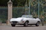 Jaguar Type E 3.8 litres cabriolet 1964 - Crédit photo : Artcurial