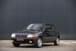 Peugeot 205 GTI 1.6 1989 - Crédit photo : Artcurial