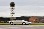 L'Aston Martin Bulldog réussit son pari en évoluant à plus de 321 km/h