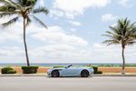 Aston Martin DB12 Volante Édition Palm Beach par Q by Aston Martin
