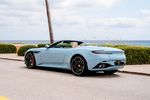 Aston Martin DB12 Volante Édition Palm Beach par Q by Aston Martin