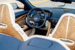 Aston Martin DB12 Volante Édition Palm Beach par Q by Aston Martin