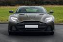 Aston Martin DBS Superleggera OHMSS - Crédit photo : Silverstone Auctions