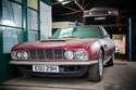 Deux Aston Martin DBS aux enchères