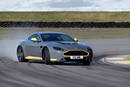 Aston Martin V12 Vantage S