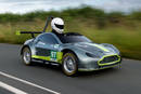 Aston Martin présente une V8 Vantage GTE insolite