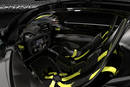 Aston Martin Valkyrie AMR Track Performance Pack en finition Stirling Green