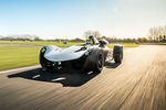 La Bac Mono R en piste à Goodwood