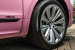 Bentley Bentayga Candy Pink 