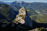 Peter Salzmann et la wingsuit créée par BMW i