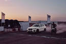 Le BMW X5 en action sur le circuit de Monza, dans le Sahara