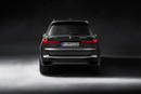 BMW X7 Dark Shadow Edition