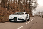 Des Bugatti Chiron à Rambouillet - Crédit photo : Bugatti/Calvin Courjon