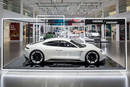 Porsche Mission E sur l'exposition « 70 Years of Porsche Sports Car »