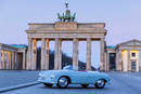 Porsche 356 No.1 Roadster Show Car devant le Porte de Brandebourg