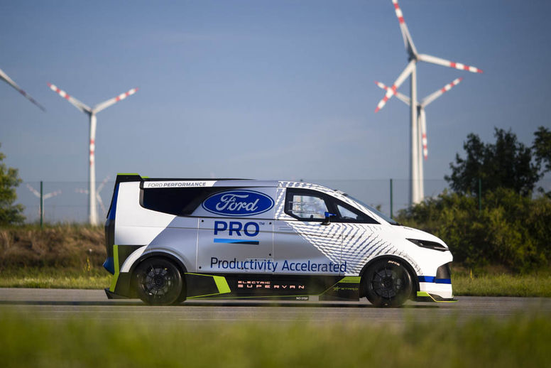 2000 ch pour le Ford Pro Electric SuperVan