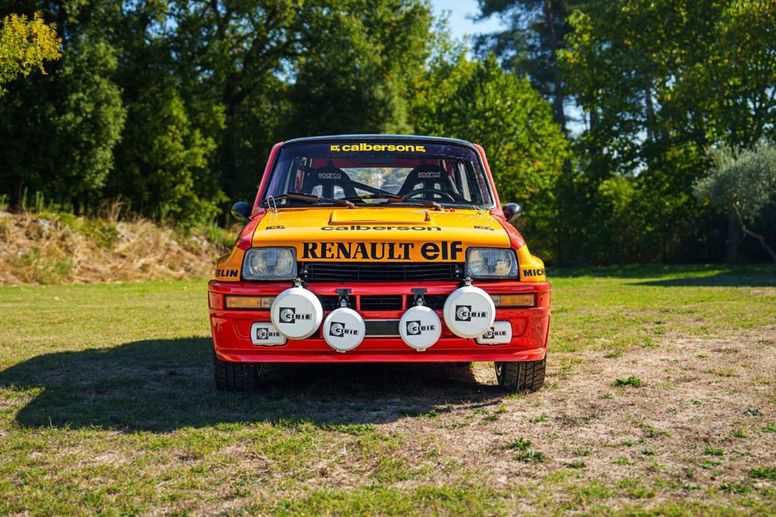 Édition record pour la vente Osenat du salon Epoqu'Auto 2025