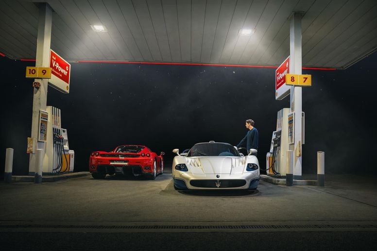 Une Ferrari Enzo et une Maserati MC12 quasi neuves à vendre