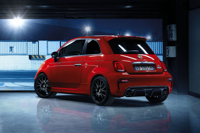 Abarth présente la 595 Pista à Genève