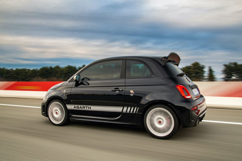 Nouvelle Abarth 695 Esseesse