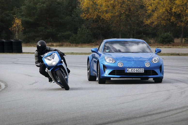 MV Agusta Superveloce Alpine : l'Alpine A110 pour inspiration