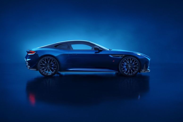700 ch pour la nouvelle Aston Martin DB12 S