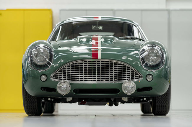 Les premières DB4 GT Zagato Continuation quittent Newport Pagnell