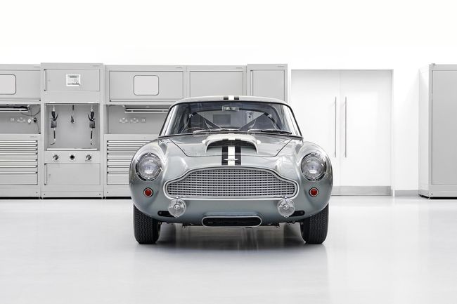 La première Aston Martin DB4 GT Continuation est à vendre