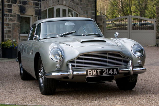 L'Aston Martin DB5 de James Bond aux enchères Bonhams
