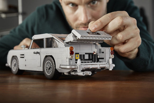 LEGO : l'Aston Martin DB5 de 007 bientôt disponible