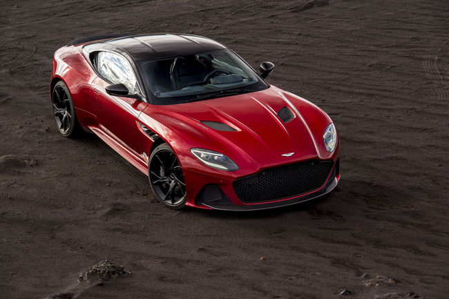 Nouvelle Aston Martin DBS Superleggera