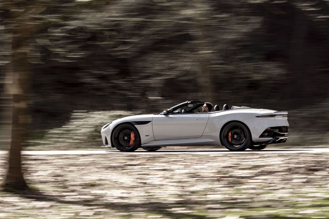 Nouvelle DBS Superleggera Volante, la plus rapide des cabriolets Aston Martin