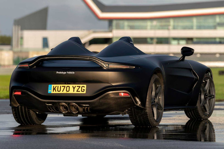 Le Speedster Aston Martin prend la route