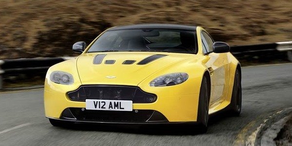 Une Aston V12 Vantage GT3 de route ?