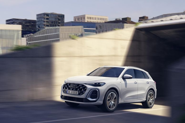 Jusqu'à 100 km en mode électrique pour le nouveau Audi Q5 e-hybrid