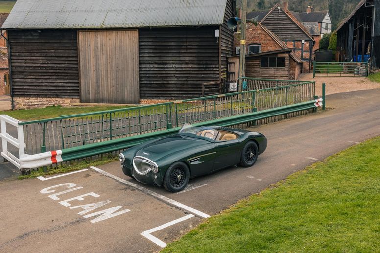 Healey by Caton : l'Austin-Healey 100 revisitée