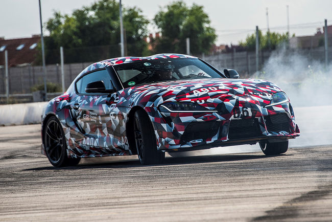 Barrett-Jackson : des modèles vendus pour la bonne cause à Scottsdale