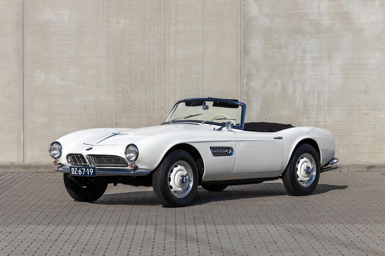 Beau plateau BMW pour Broad Arrow Auctions à la Villa d'Este