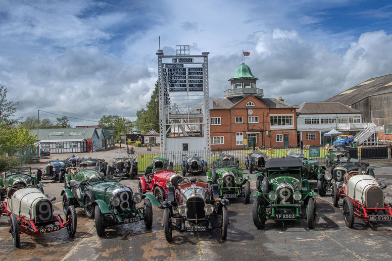 Bentley célèbre les 100 ans de sa première victoire en course