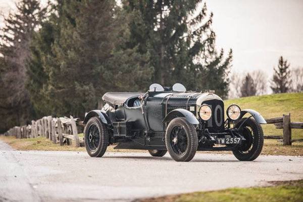 RM Sotheby's : une Bentley Bobtail à Amelia Island