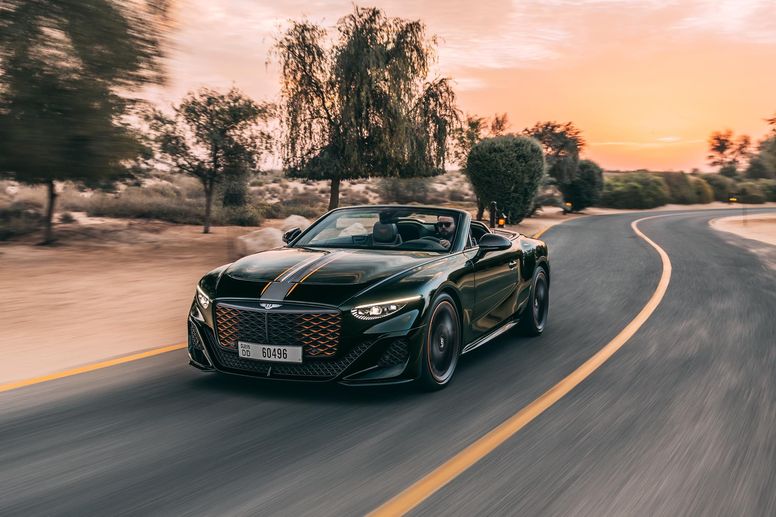 La Bentley Batur Cabriolet fait ses débuts publics