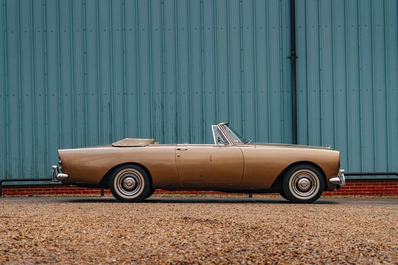 Une Bentley S2 Continental ex-Peter Sellers aux enchères