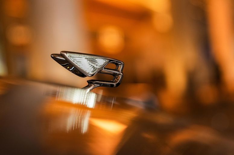 Un hôtel de Macao passe commande de neuf Bentley Flying Spur