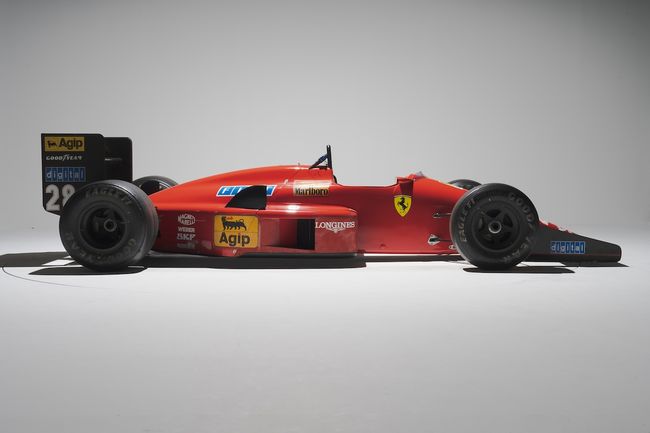 BH Auction : une Ferrari F187 et une Nissan Fairlady en vedettes à Tokyo