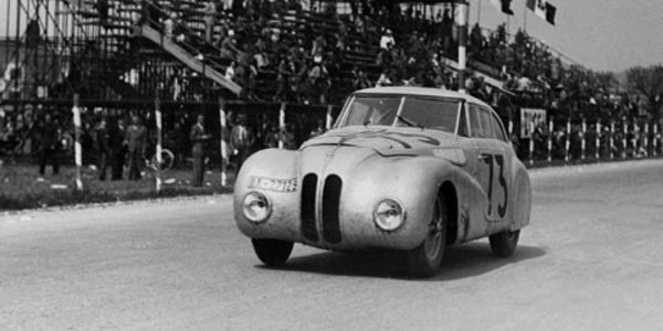 BMW fait revivre la 328 Kamm Coupé - Motorlegend