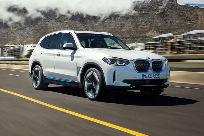 BMW iX3 : le premier SUV 100 % électrique de BMW